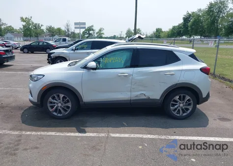 2021 Buick Encore Gx Fwd Essence z USA, uszkodzony, nr VIN KL4MMFSL4MB075952